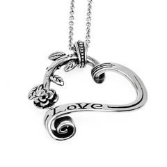 Controse Garden Heart Necklace – Romantic Rose & Heart Pendant in 316L Stainless Steel