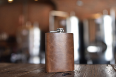 Luxurious Leather Flask - Premium 8 oz Capacity, Durable & Elegant Design for Any Occasion