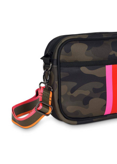 Neoprene Compact Crossbody - Stylish and Functional Bag for Everyday Use