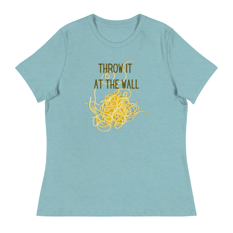 Funny T-shirt Throw it at the Wall Spaghetti Cooks Chef Women's Relaxed T-Shirt Gifts for people who like to cook